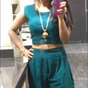 Dark green crop top and bottom pants set